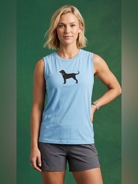 The black dog est.1976 muscle T-shirt, a size adult large